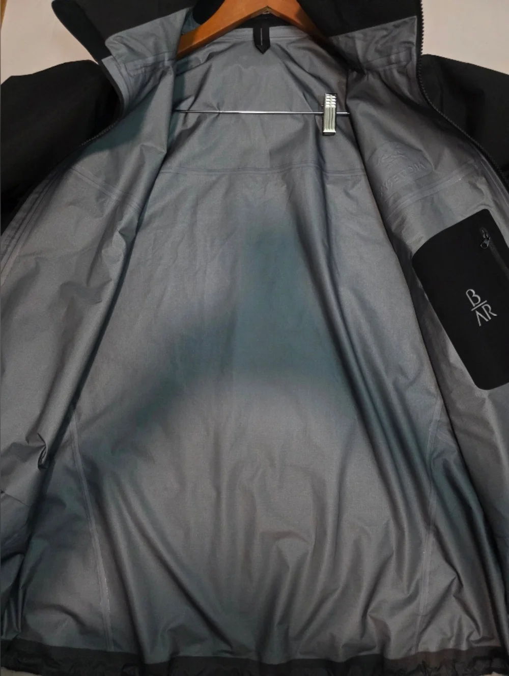 Arc'tervx Beta AR Jacket Men's XL Black GORE-TEX Pro 2021